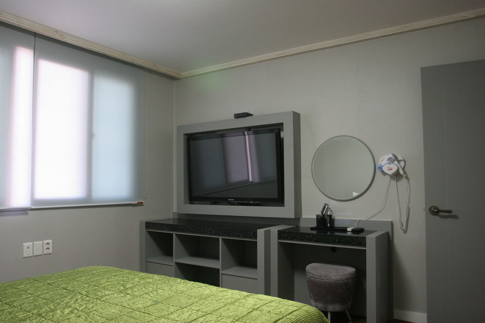 Show Hotel Пусан Экстерьер фото