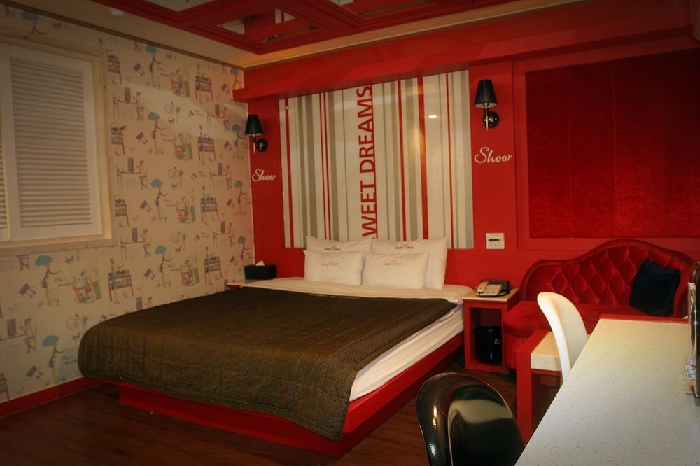 Show Hotel Пусан Экстерьер фото