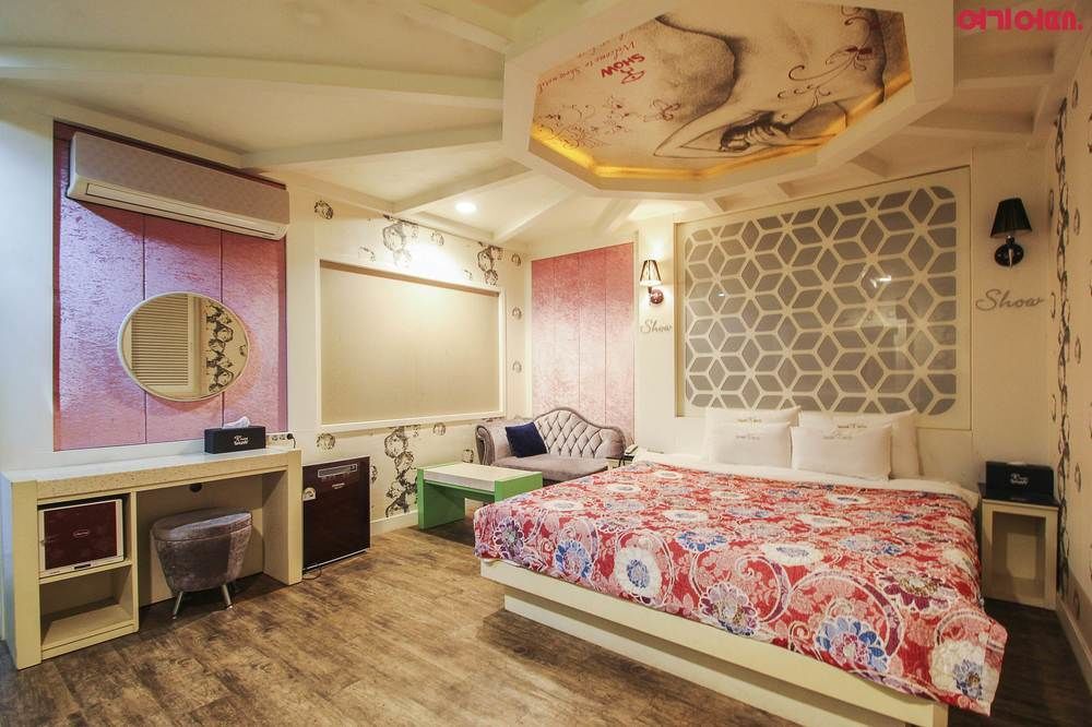 Show Hotel Пусан Экстерьер фото