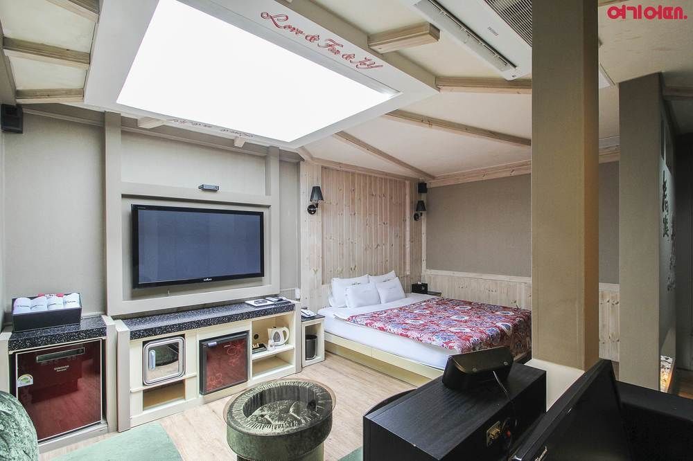 Show Hotel Пусан Экстерьер фото